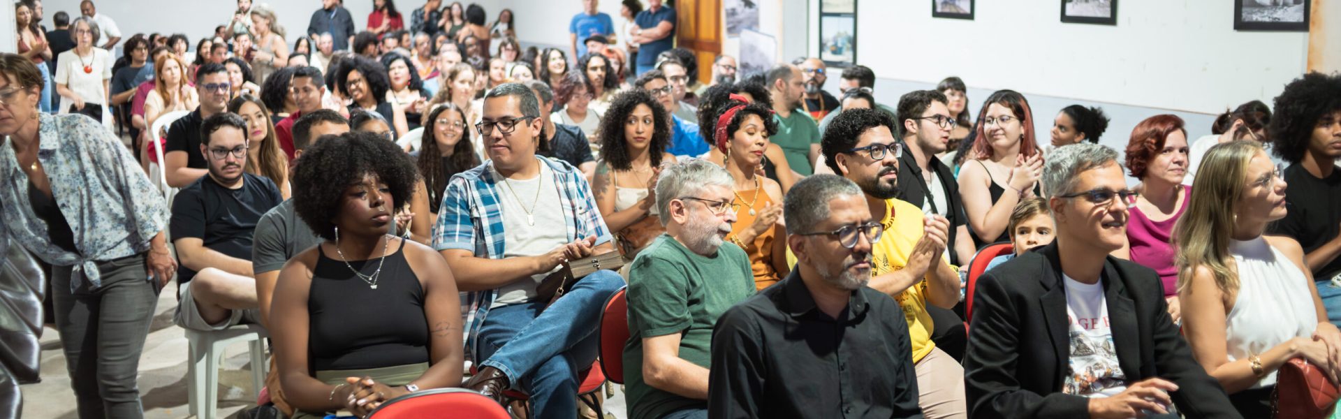 Feira do Livro - Dia 01 (15)